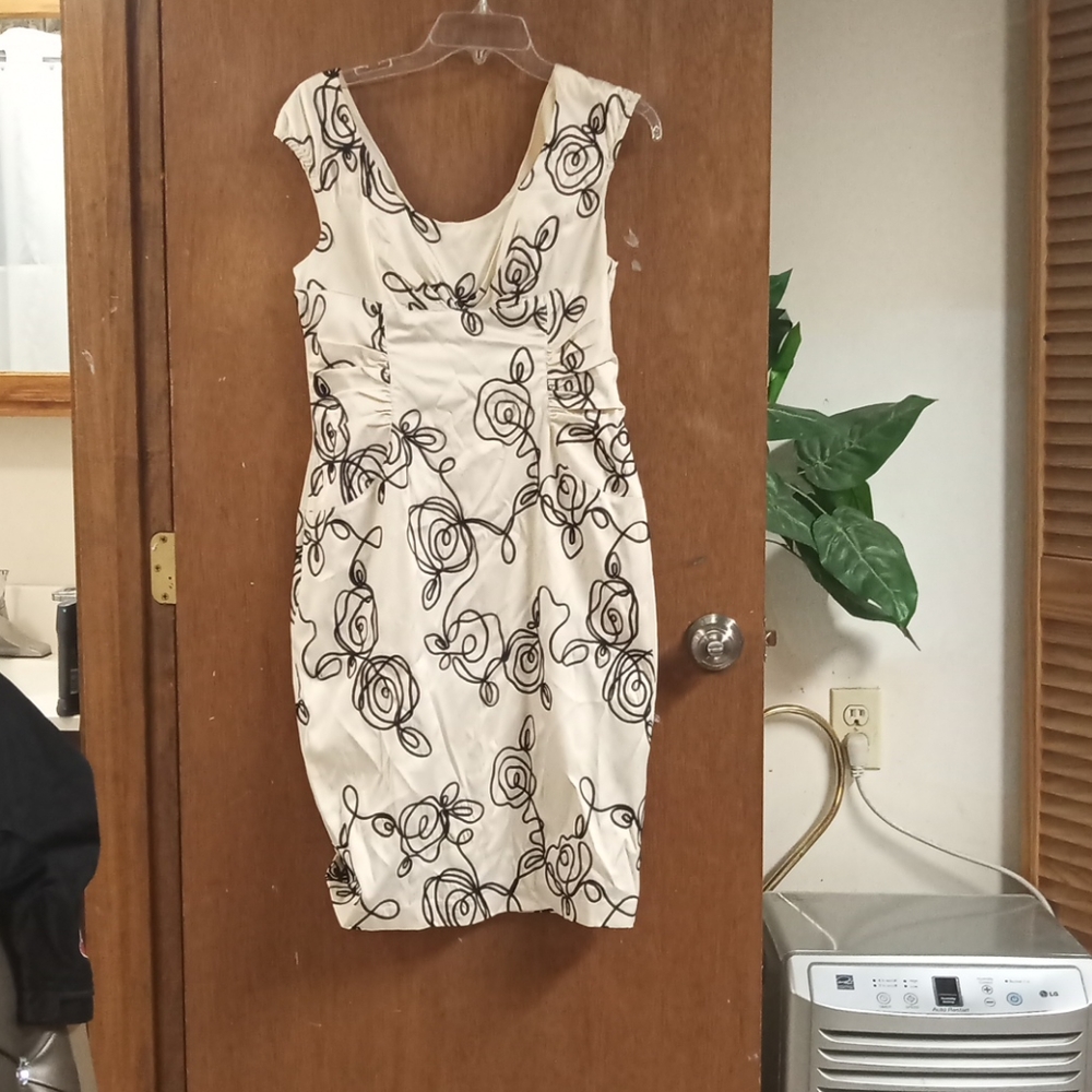 Women's dress